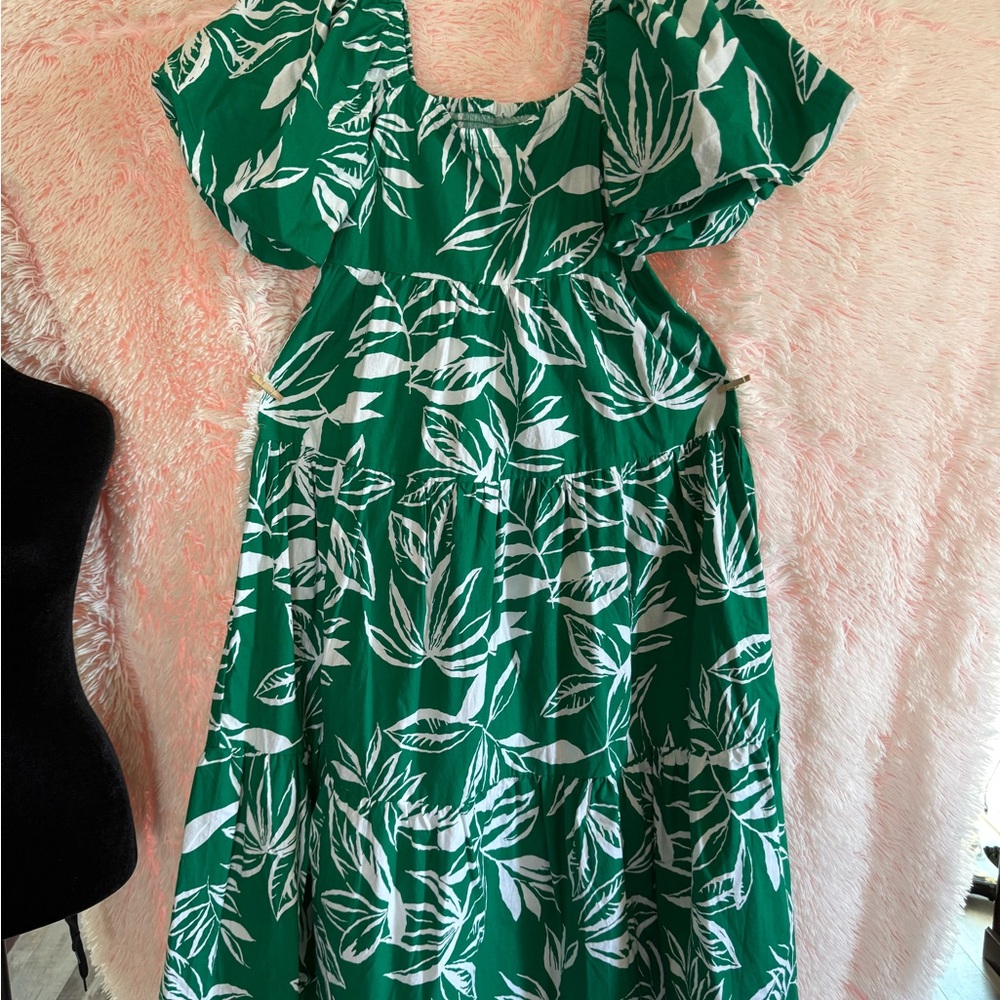 Green Leaf Print Dress
